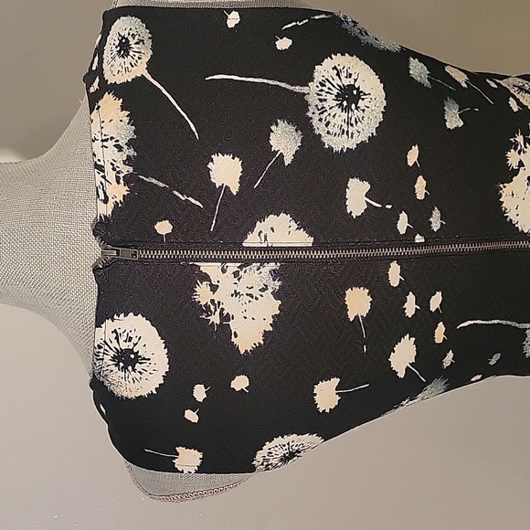 Material Girl, Black & White Heart Cutout Dress, Size: S - Picture 5 of 6